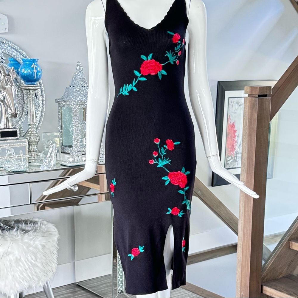 NWOT 🖤❤️ Black Sweater Knit Midi Dress with Floral Accents - Picture 11 of 17